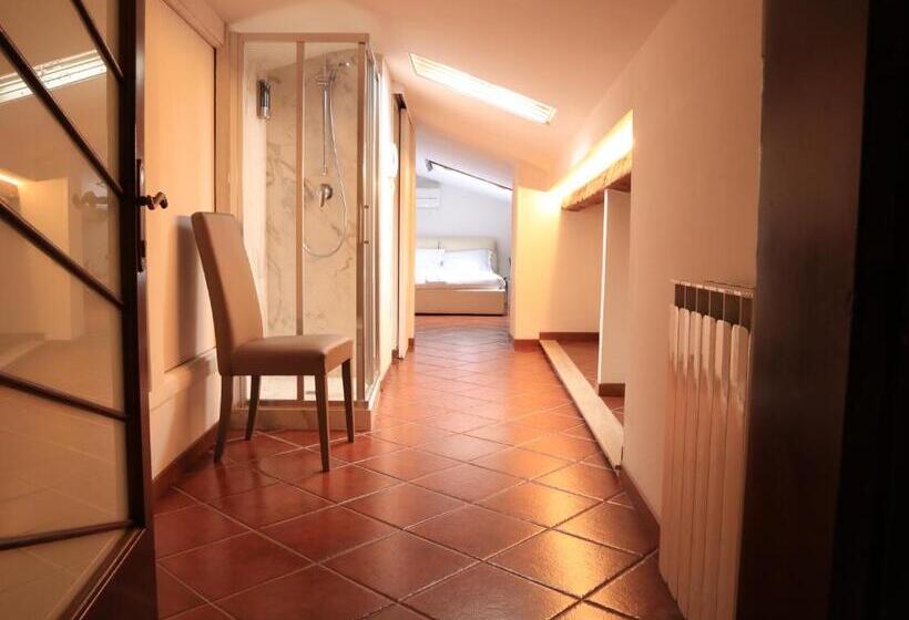 Quarto Ático, Le Tre Lune Suites