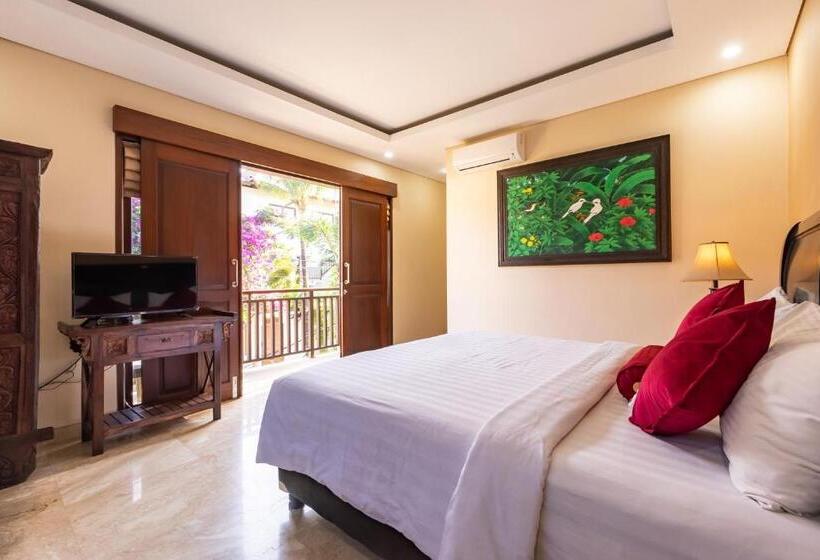 Camera Standard Vista Piscina, Kecik Inn