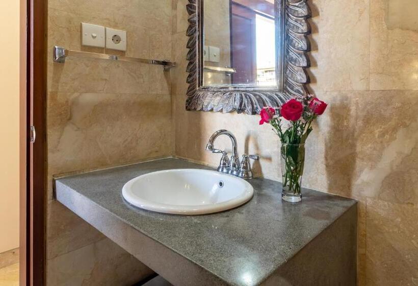 Camera Deluxe Letto King, Kecik Inn