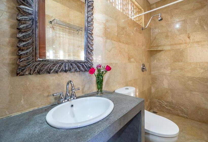 Camera Deluxe con Balcone, Kecik Inn