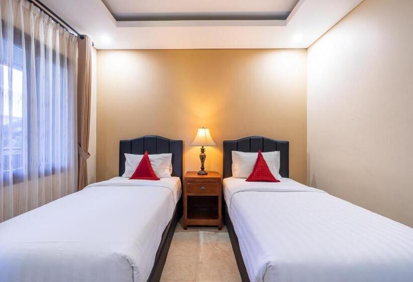 Camera Standard, Kecik Inn