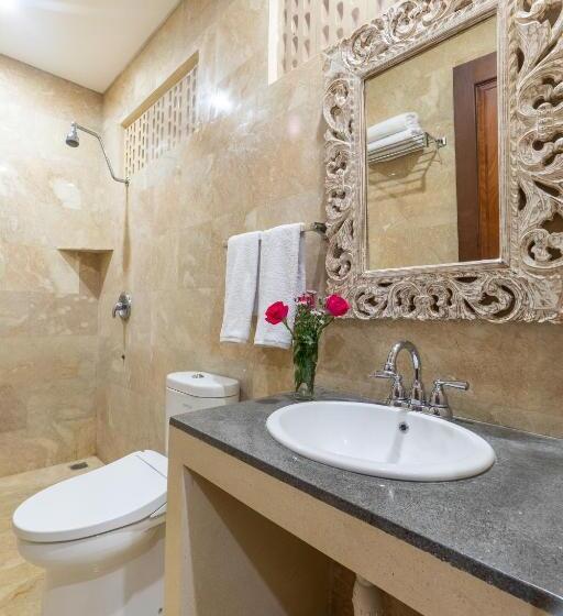 Camera Standard, Kecik Inn