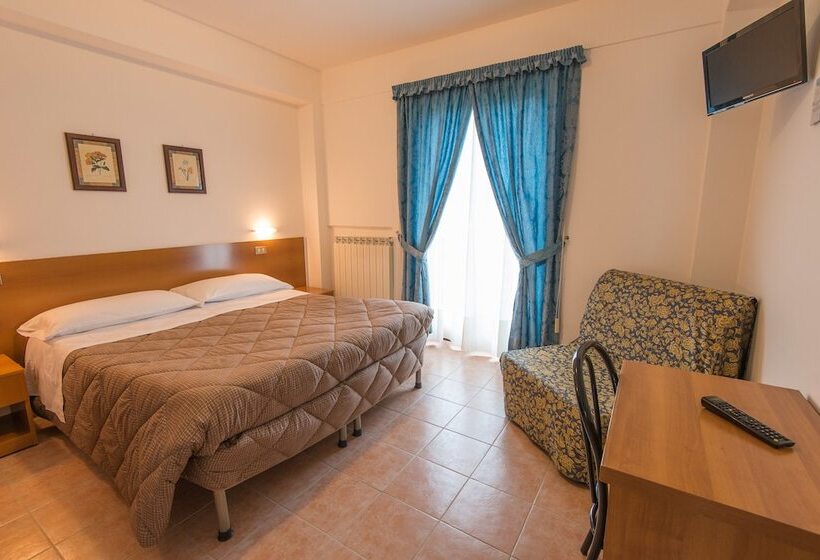 اتاق استاندارد, Albergo Della Corte