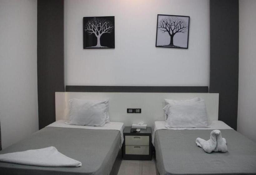 اتاق استاندارد, Azar Boutique