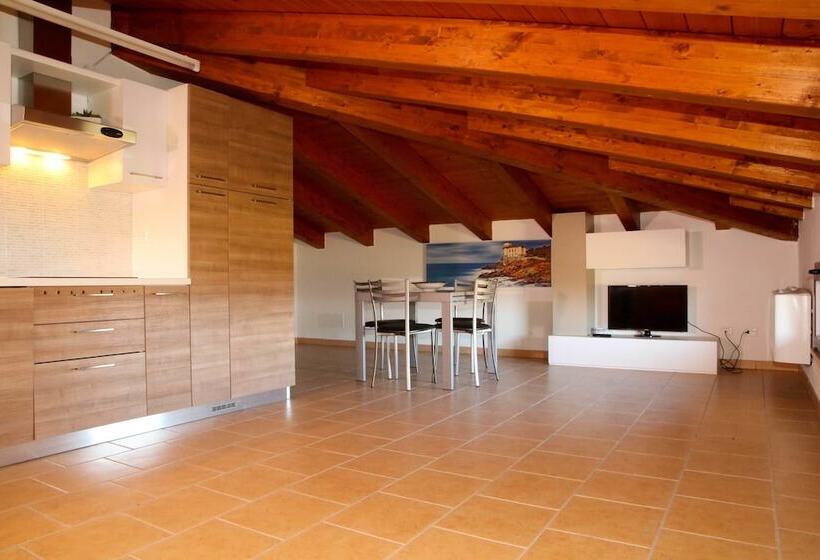 ペントハウス２ベッドルームアパート, Agriturismo San Gregorio