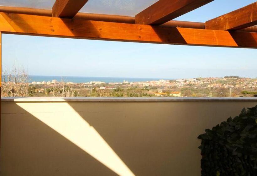 带两个卧室的顶楼公寓, Agriturismo San Gregorio