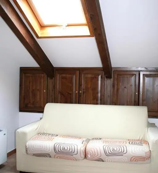 Ullakkohuone, Residence Il Casale