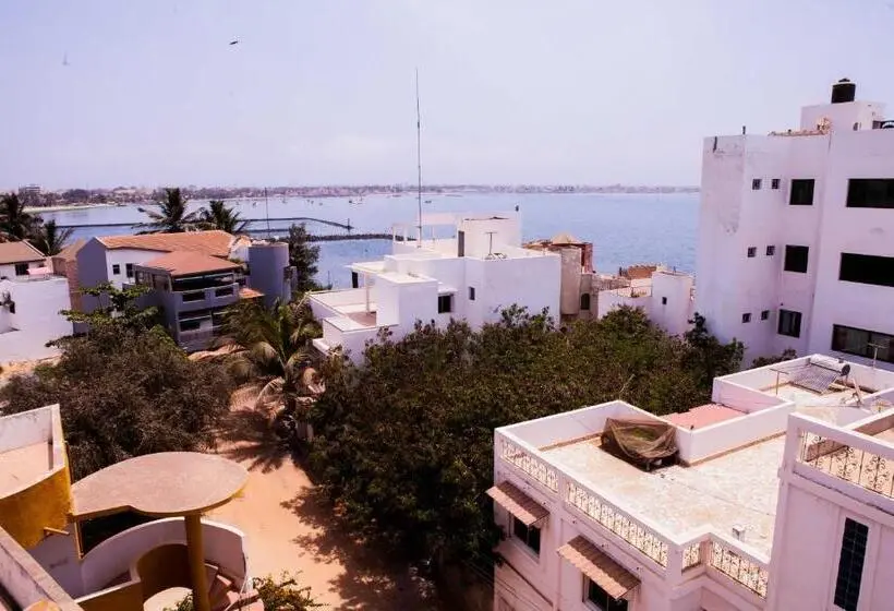 سوئیت با بالکن, Résidence Abdou Diouf 1