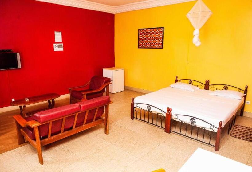 سوئیت با بالکن, Résidence Abdou Diouf 1