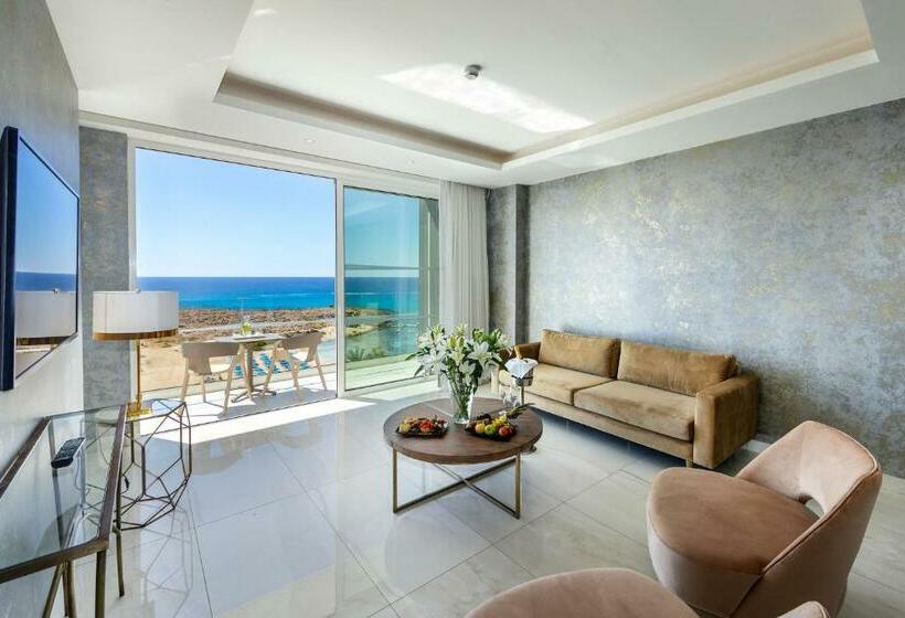 جناح مطلّ علي البحر, Chrysomare Beach Hotel & Resort