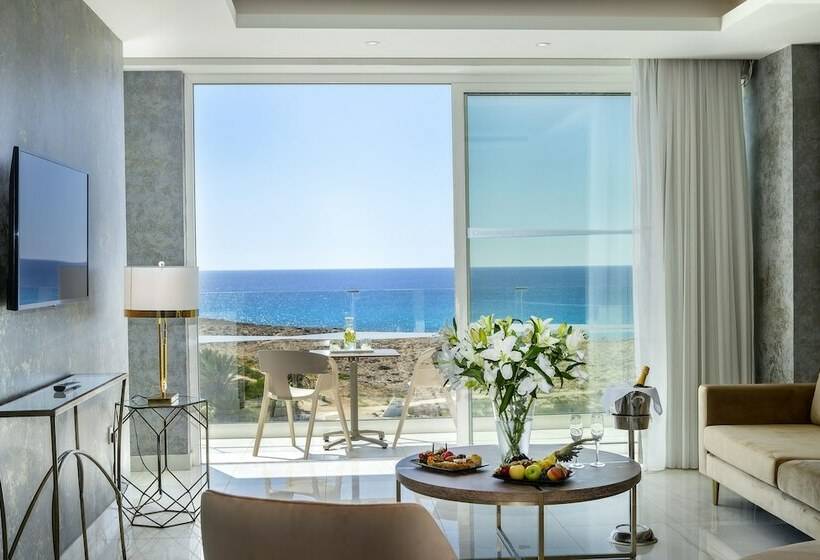 جناح مطلّ علي البحر, Chrysomare Beach Hotel & Resort