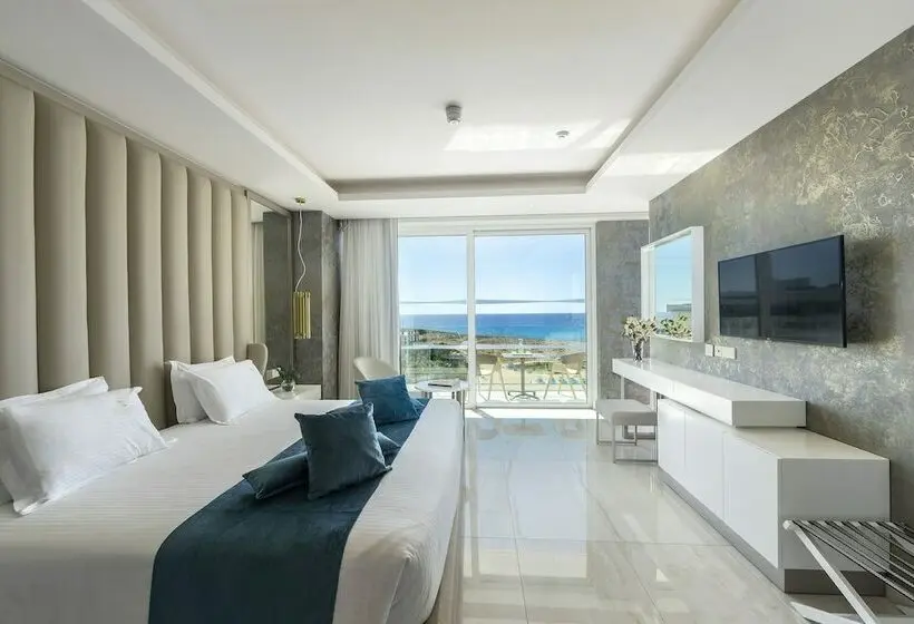 オーシャンビュースイート, Chrysomare Beach Hotel & Resort