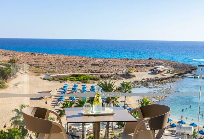 غرفة سوبيريور مطلّة علي البحر, Chrysomare Beach Hotel & Resort