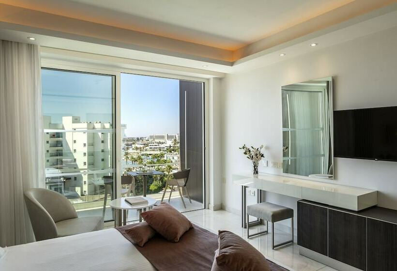 غرفة سوبيريور ذات إطلالة جانبية على البحر, Chrysomare Beach Hotel & Resort