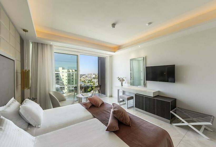 غرفة سوبيريور ذات إطلالة جانبية على البحر, Chrysomare Beach Hotel & Resort