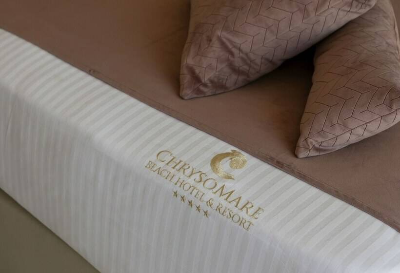 غرفة سوبيريور ذات إطلالة جانبية على البحر, Chrysomare Beach Hotel & Resort