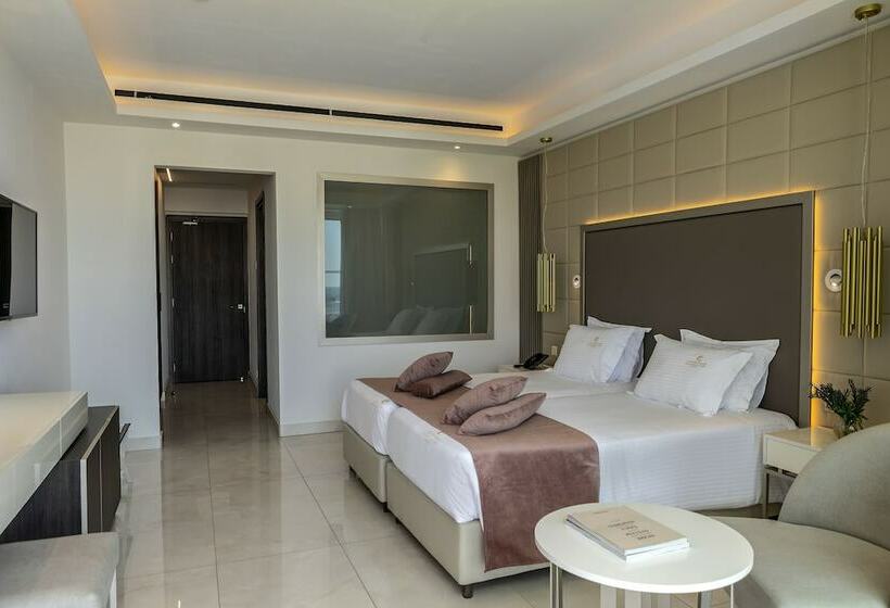 غرفة سوبيريور ذات إطلالة جانبية على البحر, Chrysomare Beach Hotel & Resort