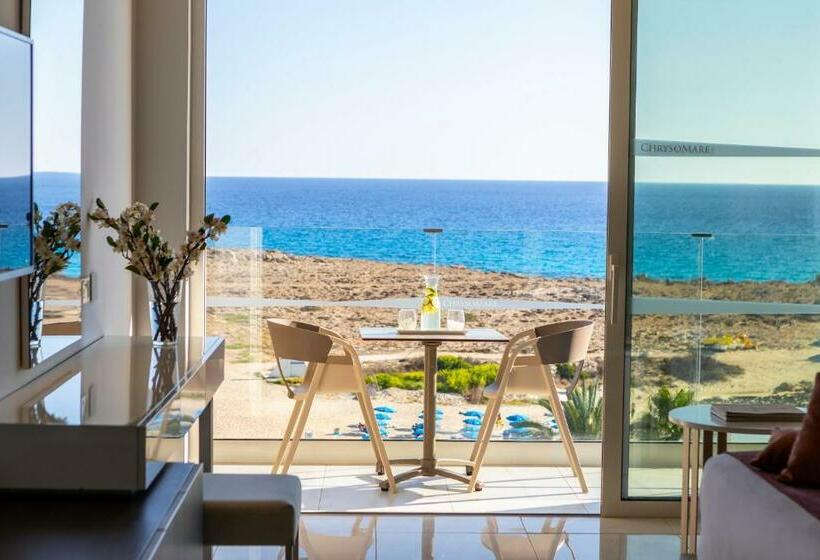 غرفة سوبيريور مطلّة علي البحر, Chrysomare Beach Hotel & Resort