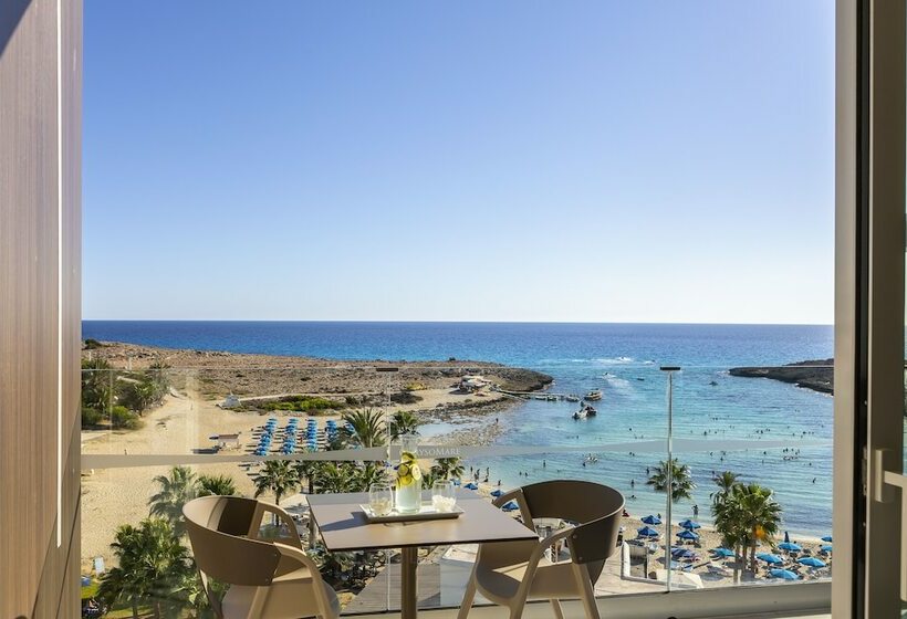 غرفة سوبيريور مطلّة علي البحر, Chrysomare Beach Hotel & Resort