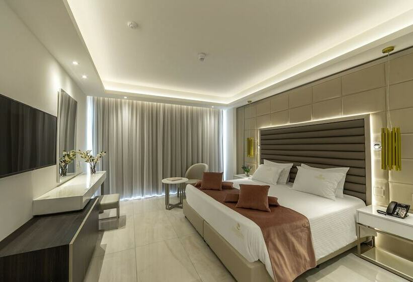 غرفة سوبيريور مطلّة علي البحر, Chrysomare Beach Hotel & Resort