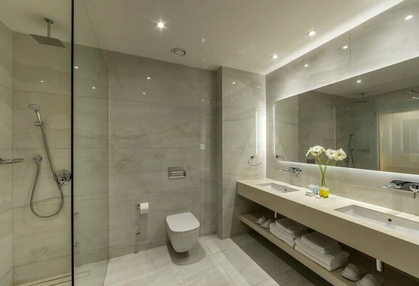 غرفة سوبيريور مطلّة علي البحر, Chrysomare Beach Hotel & Resort