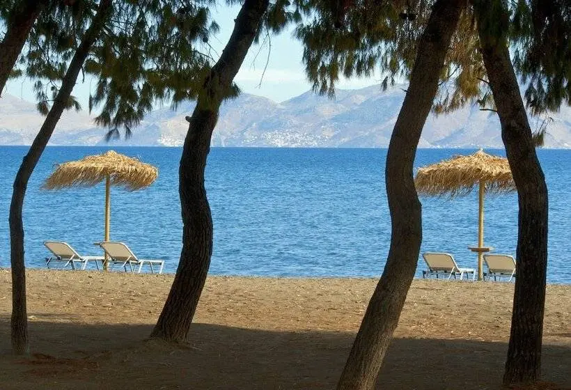 Huoneisto 1 Makuuhuone Merinäkymä, Makis Inn Resort