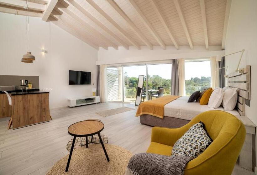 إستوديو ديلوكس, Monte Das Alpenduradas