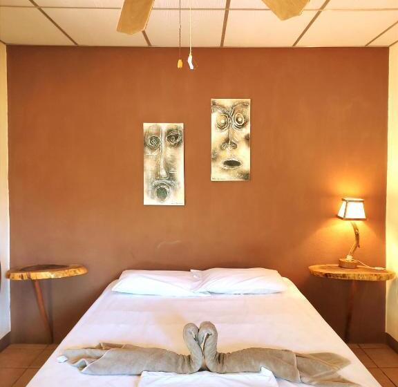 スーペリアールーム, El Belga Loco