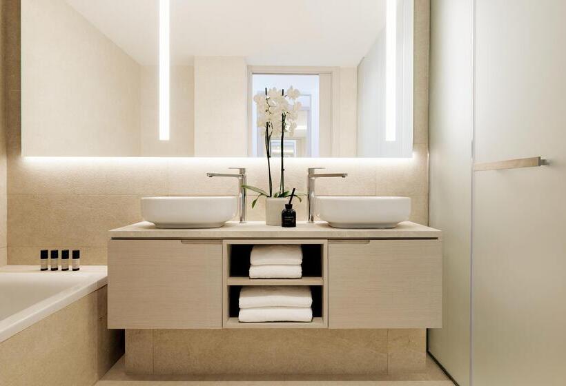 اتاق سوپریور با چشمانداز باغ, Ikos Andalusia