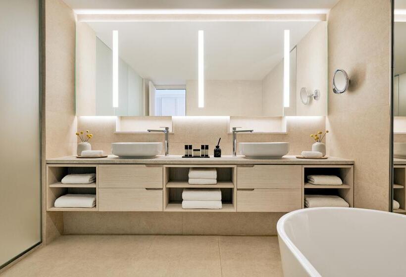 سوییت جونیور لوکس با چشمانداز دریا, Ikos Andalusia