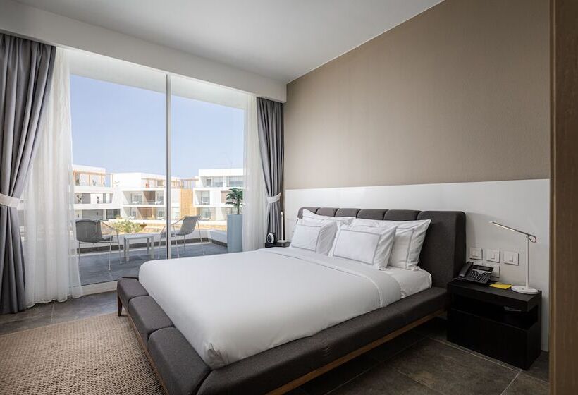 اتاق استاندارد با چشم‌انداز استخر, The G Hotel Seashell