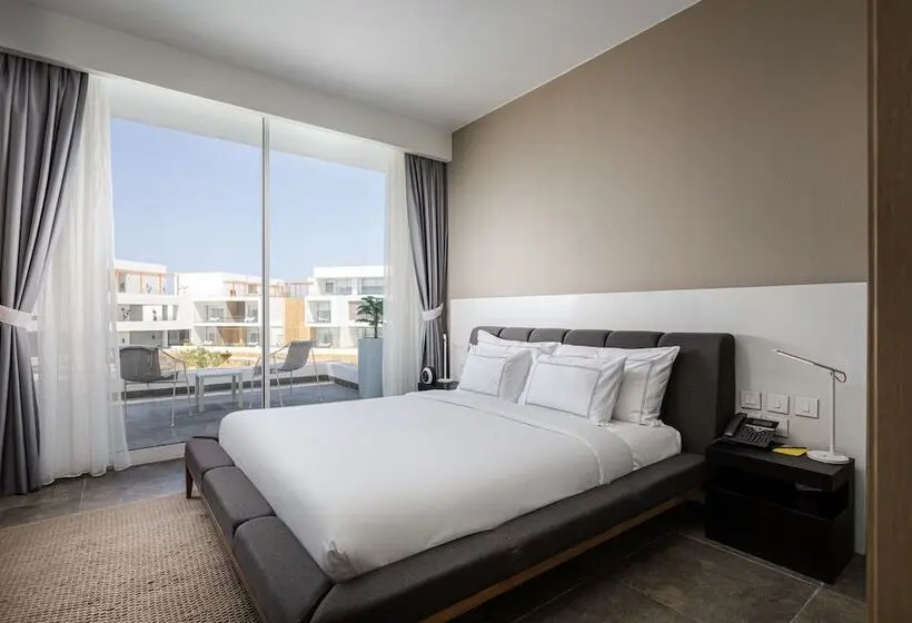اتاق استاندارد با چشم‌انداز استخر, The G Hotel Seashell