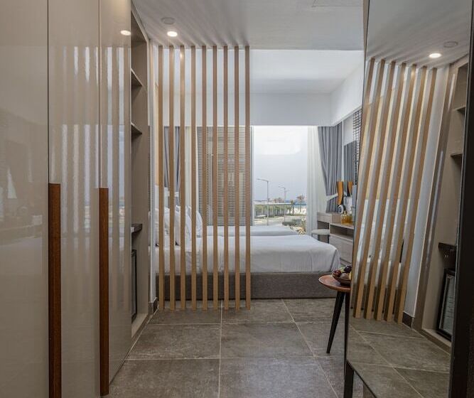 اتاق استاندارد با چشم‌انداز استخر, The G Hotel Seashell