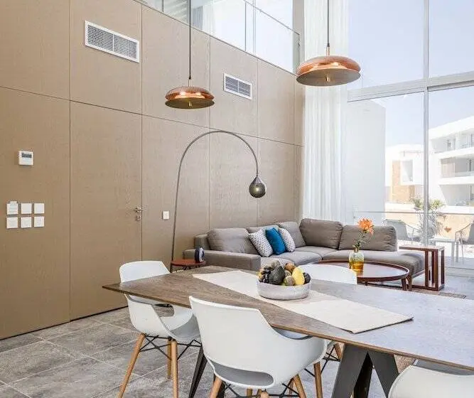 اتاق استاندارد با چشم‌انداز استخر, The G Hotel Seashell