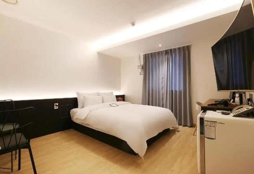 اتاق استاندارد, Urban Stay