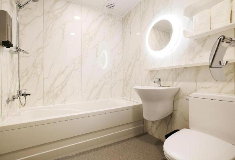 标准间, Urban Stay