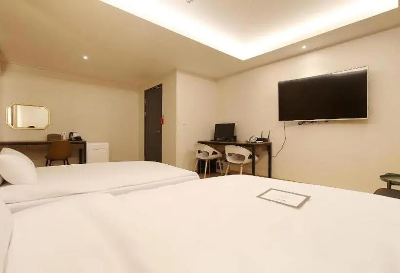 اتاق لوکس, Urban Stay