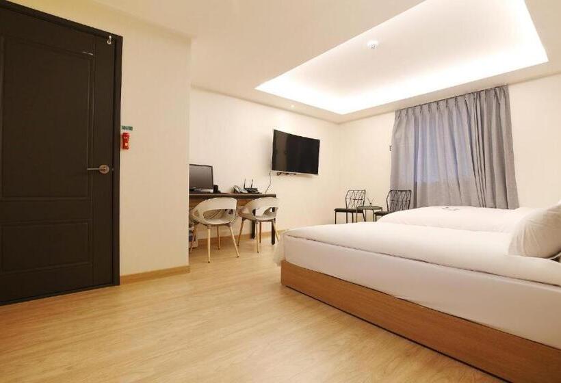 豪华房间, Urban Stay