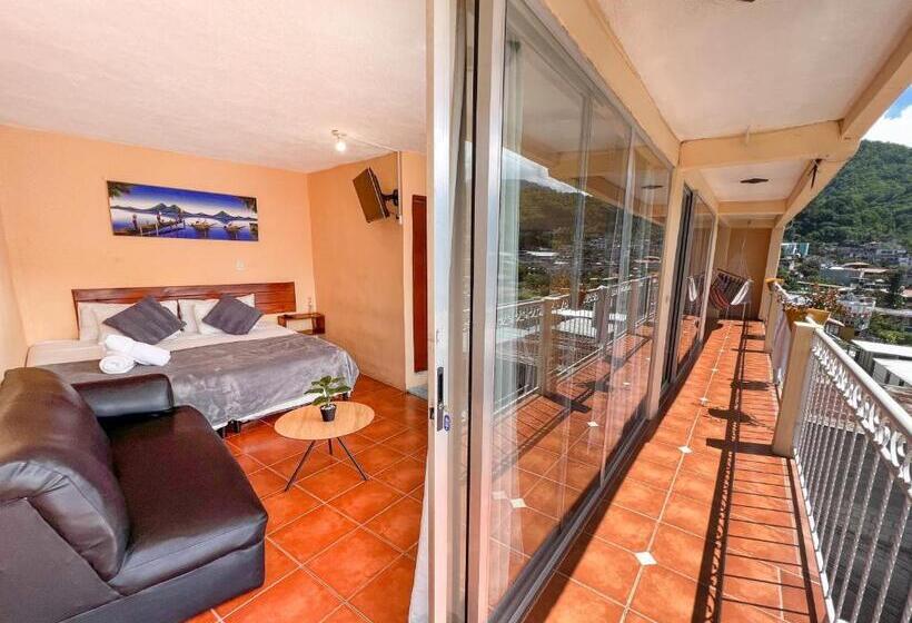 Suite with lake view, Amigos