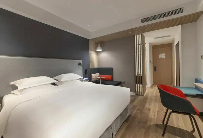 ダブルベッドスタンダードルーム, Holiday Inn Express E Mei Qiliping By Ihg