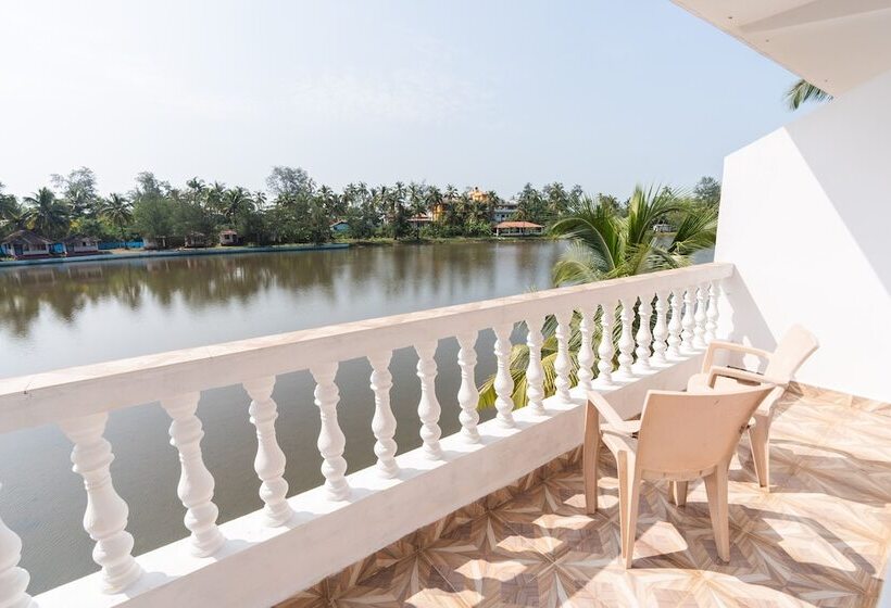 Deluxe-huone, The Whispering Lake Resorts
