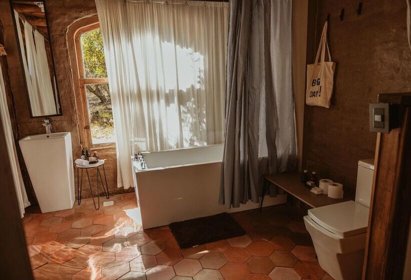 اتاق خانوادگی, Big Bang Nature Stays