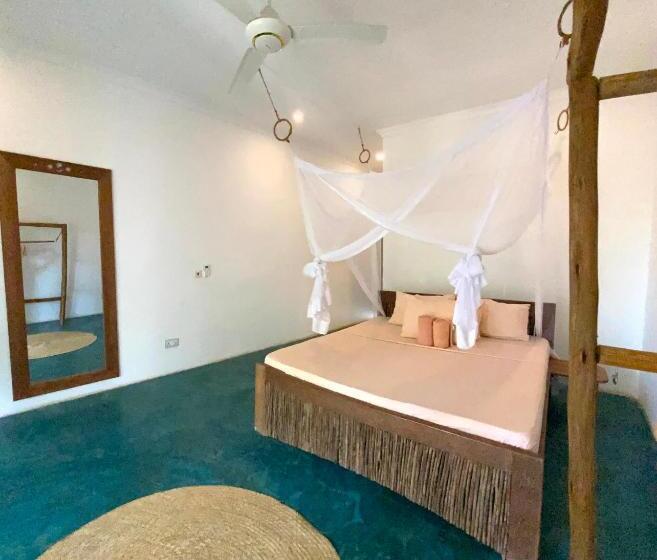 חדר סטנדרט עם מרפסת, Siri Beach Lodge