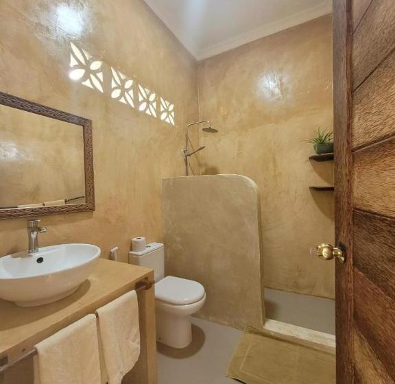 חדר סטנדרט עם מרפסת, Siri Beach Lodge