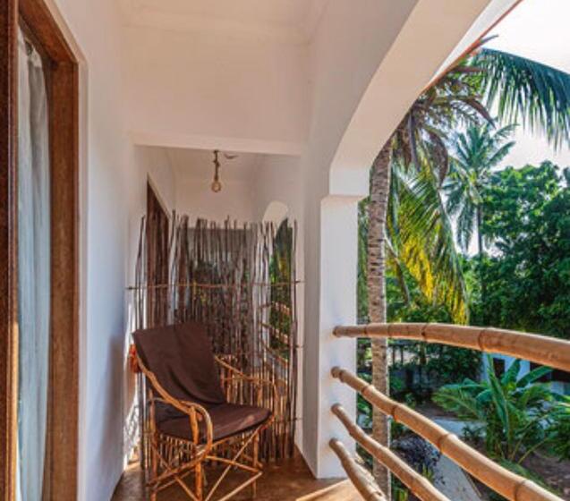 חדר סטנדרט עם מרפסת, Siri Beach Lodge