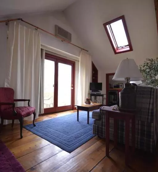 バルコニー付スイート, Benjamin Prescott Inn