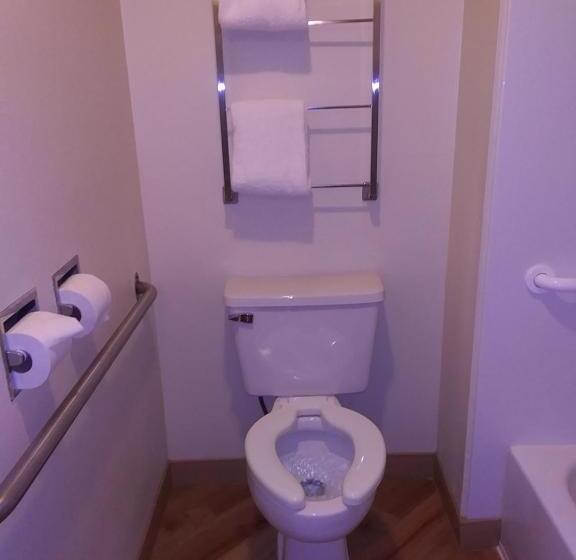 חדר דלוקס, Travelodge By Wyndham Columbus State University