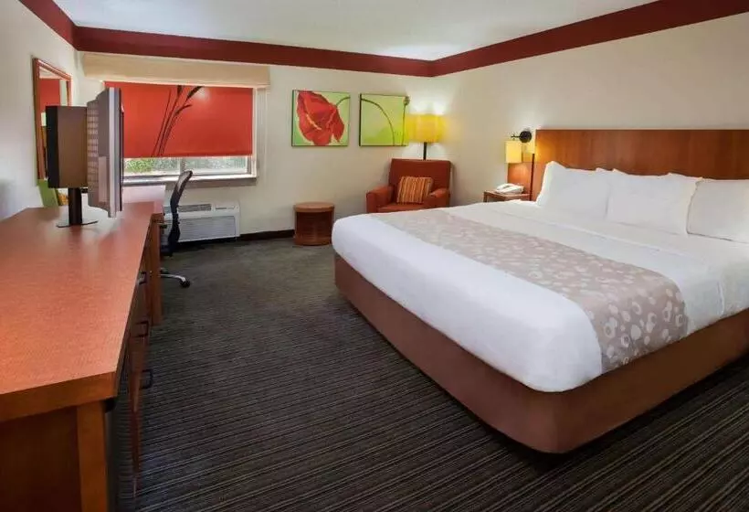 Deluxe-huone King-vuode, Travelodge By Wyndham Columbus State University