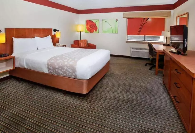 Standard-invahuone, Travelodge By Wyndham Columbus State University