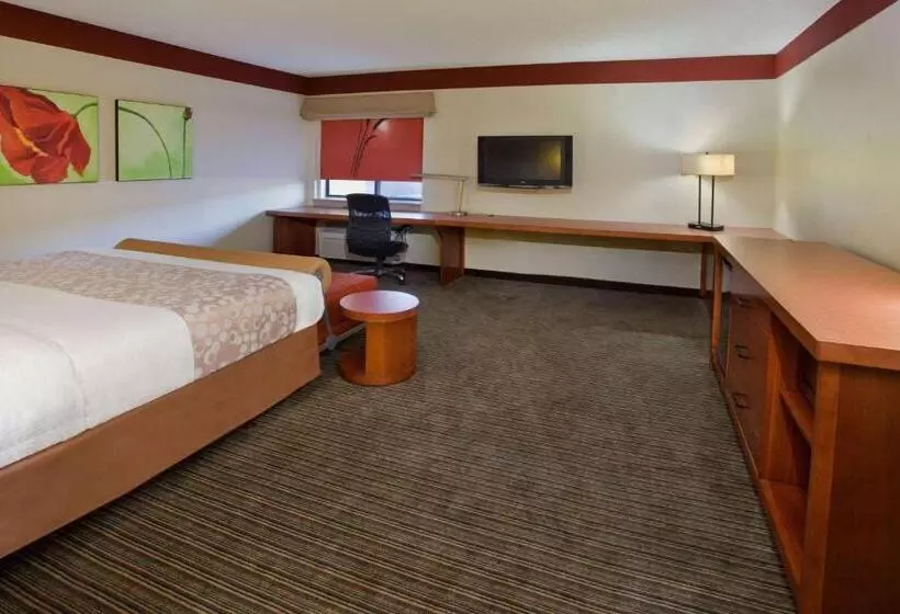 Executive-huone King-vuode, Travelodge By Wyndham Columbus State University